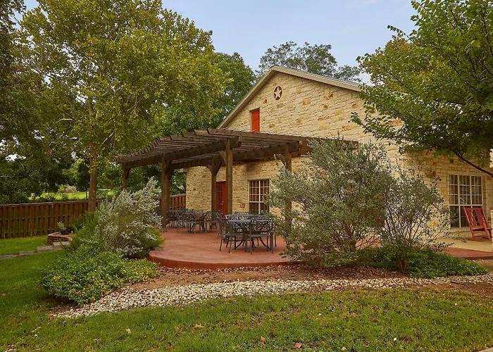 Fredericksburg Inn And Suites